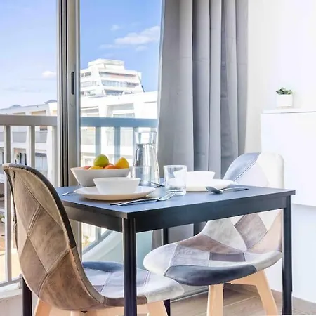 Motte 50m - 50m Port Centre Apartment *